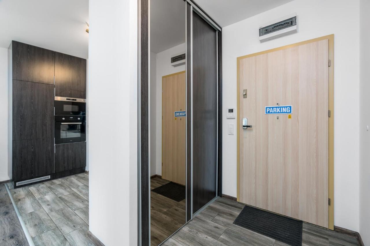Sleepway Apartments- Garbary 100-46 Poznań Exteriör bild